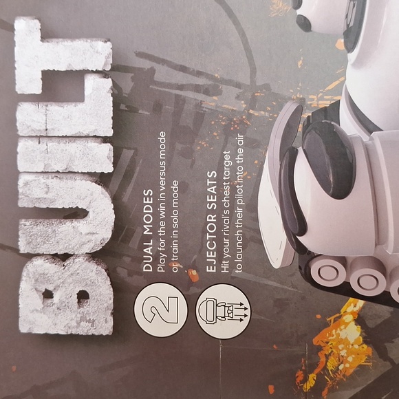 BRAND NEW! Sharper Image Mecha Rivals Remote Control Ejecting Battle Robots Set - Picture 10 of 11